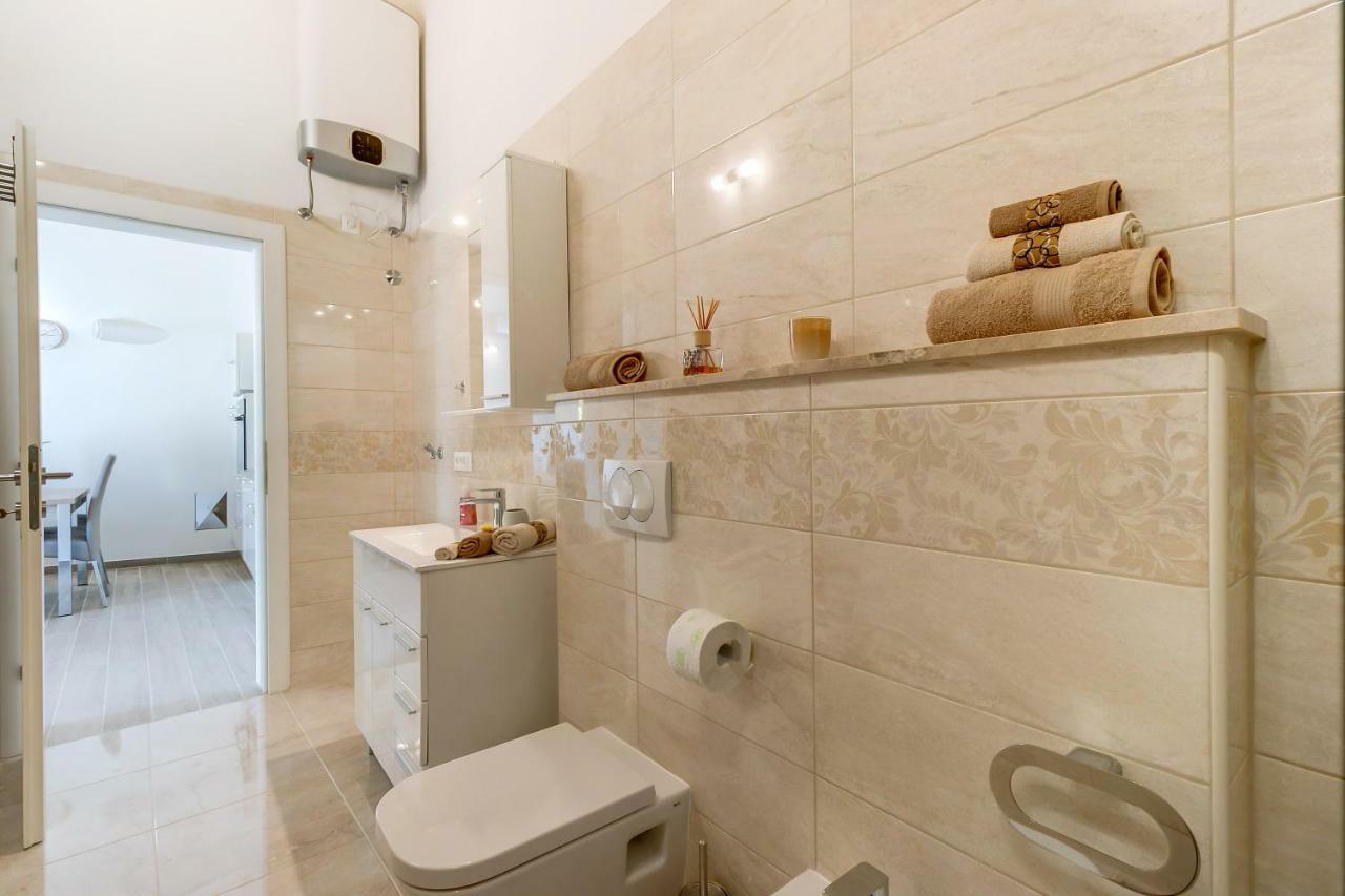 Apartments Relax Veli Lošinj Extérieur photo