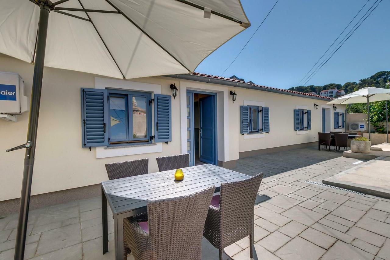 Apartments Relax Veli Lošinj Extérieur photo