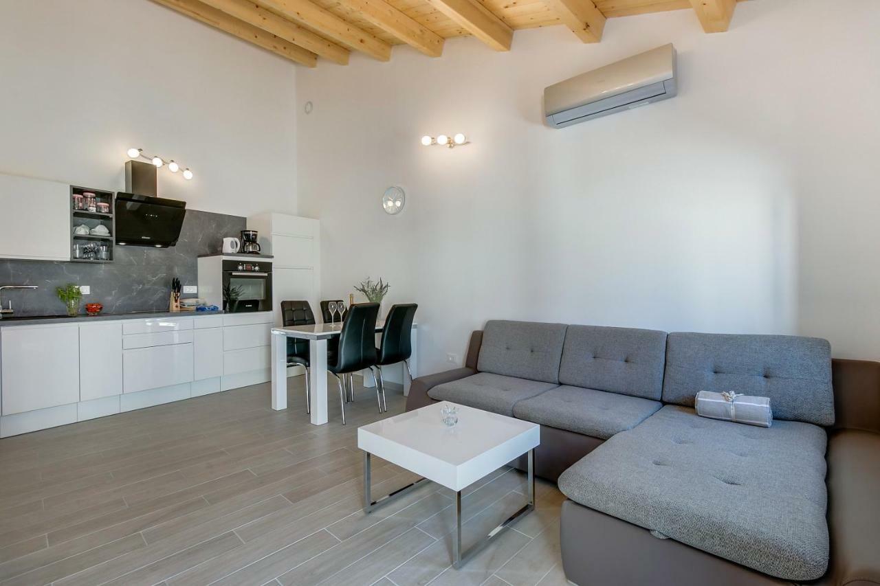 Apartments Relax Veli Lošinj Extérieur photo