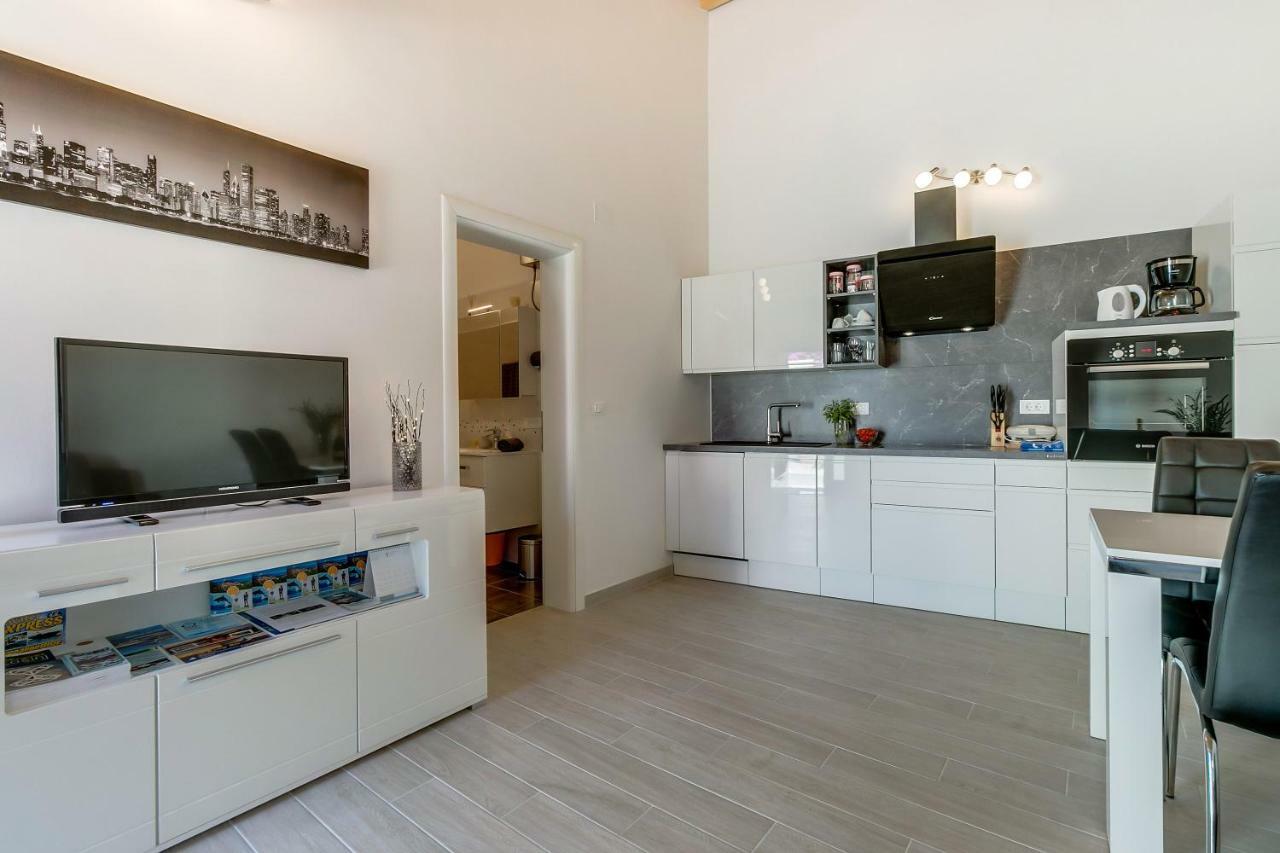 Apartments Relax Veli Lošinj Extérieur photo