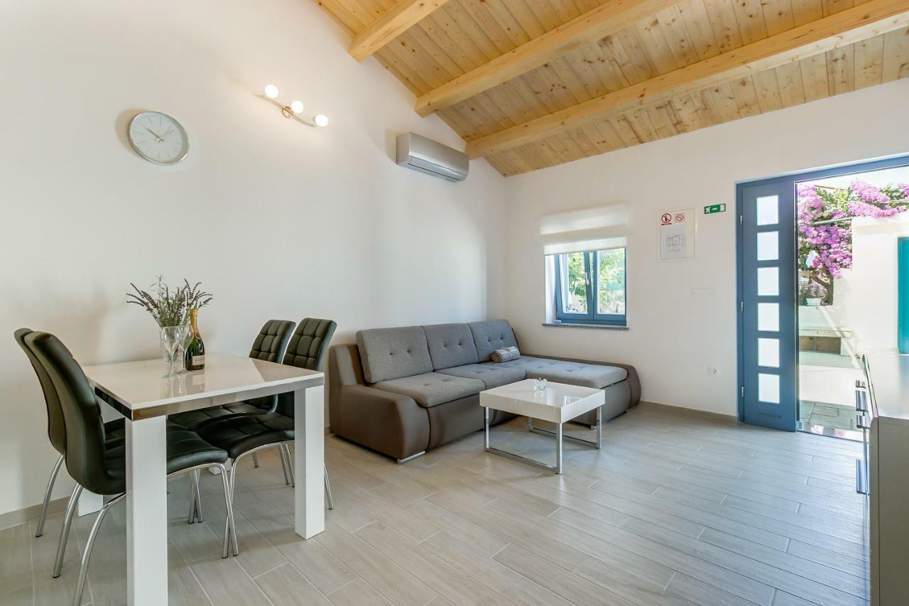 Apartments Relax Veli Lošinj Extérieur photo